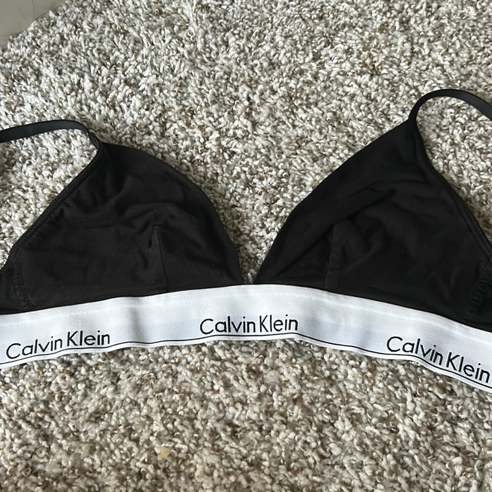 Calvin Klein Bralette Size LARGE